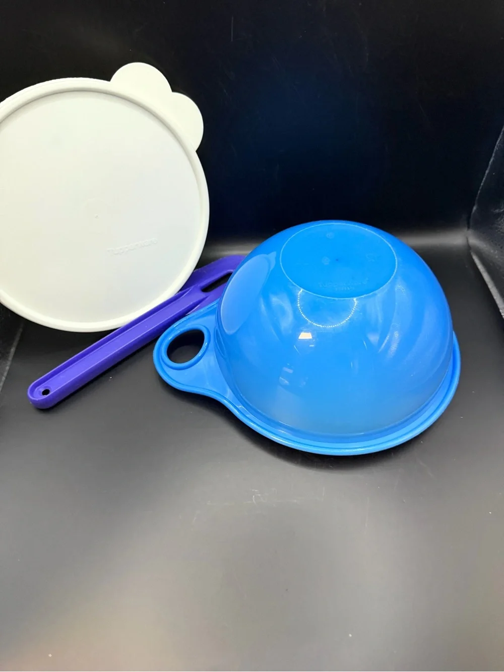 Tupperware vintage mixing